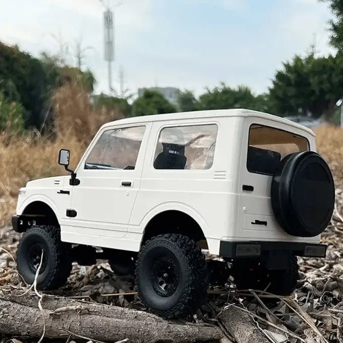 Auto a Control Remoto - 1/10 Suzuki Samurai JA11 - WPL C74 - Jugueteria del Sur