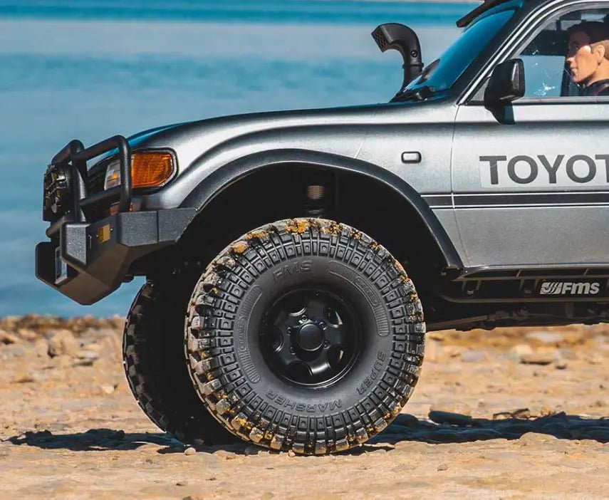 Auto a Control Remoto - 1/10 Toyota Land Cruiser 80 - FMS FCX10 LC80 - Jugueteria del Sur