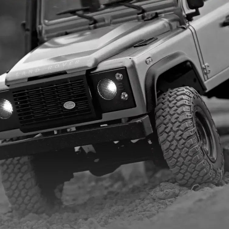 Auto a Control Remoto - 1/12 Land Rover Defender 90 - MN98 Versión II - Jugueteria del Sur