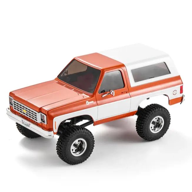 Auto a Control Remoto - 1/24 CHEVROLET K5 Blazer - FMS FCX24 Naranja, Negro o Café - Jugueteria del Sur