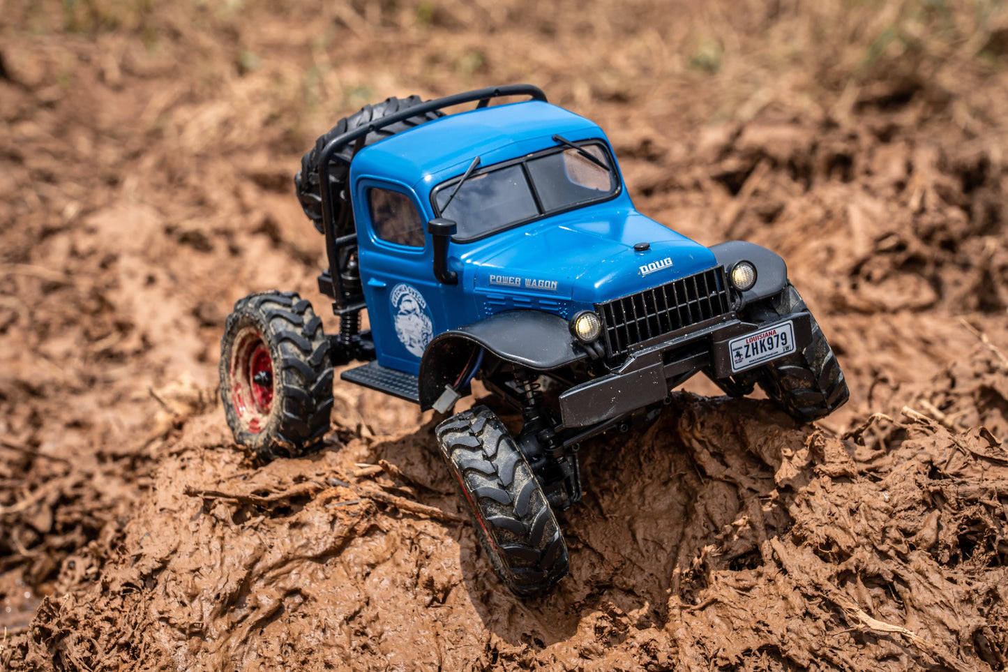 Auto a Control Remoto - 1/24 Power Wagon - FMS FCX24 Amarillo, Azul o Rojo - Jugueteria del Sur