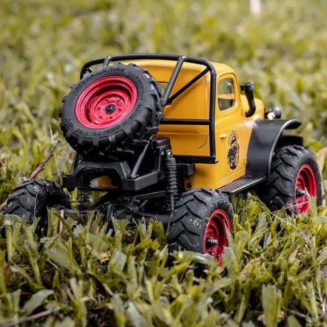 Auto a Control Remoto - 1/24 Power Wagon - FMS FCX24 Amarillo, Azul o Rojo - Jugueteria del Sur