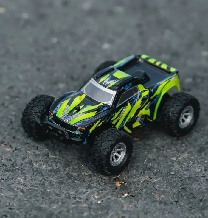 Auto a Control Remoto - 1/32 Mini Warrior - Wohua S800 Series - Jugueteria del Sur