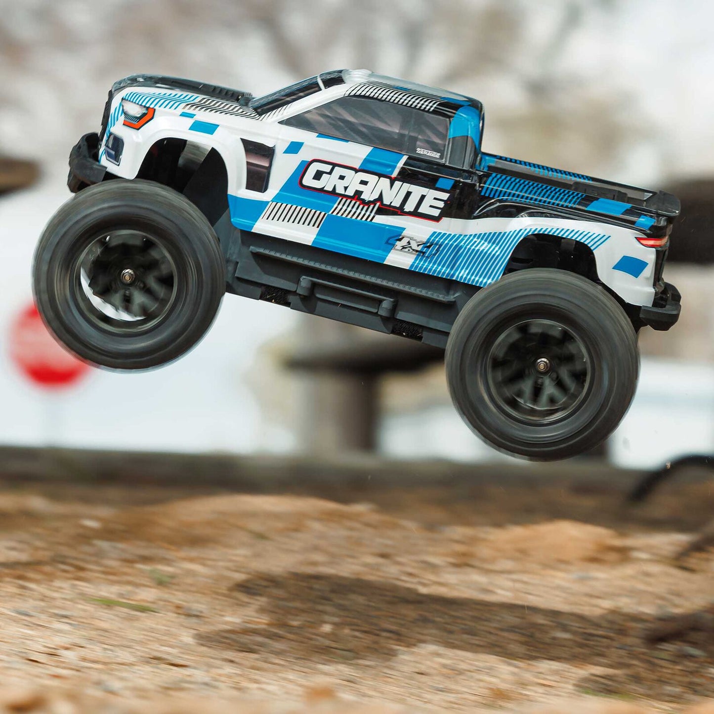 Auto a control remoto - 1/10 ARRMA GRANITE MEGA 665 Monster Truck - Jugueteria del Sur
