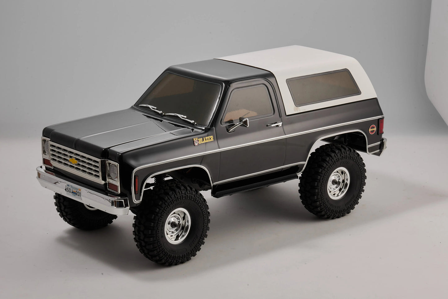 Auto a Control Remoto - 1/10 Chevrolet K5 Blazer - FMS FCX10 Negro, Naranjo o Cafe - Jugueteria del Sur