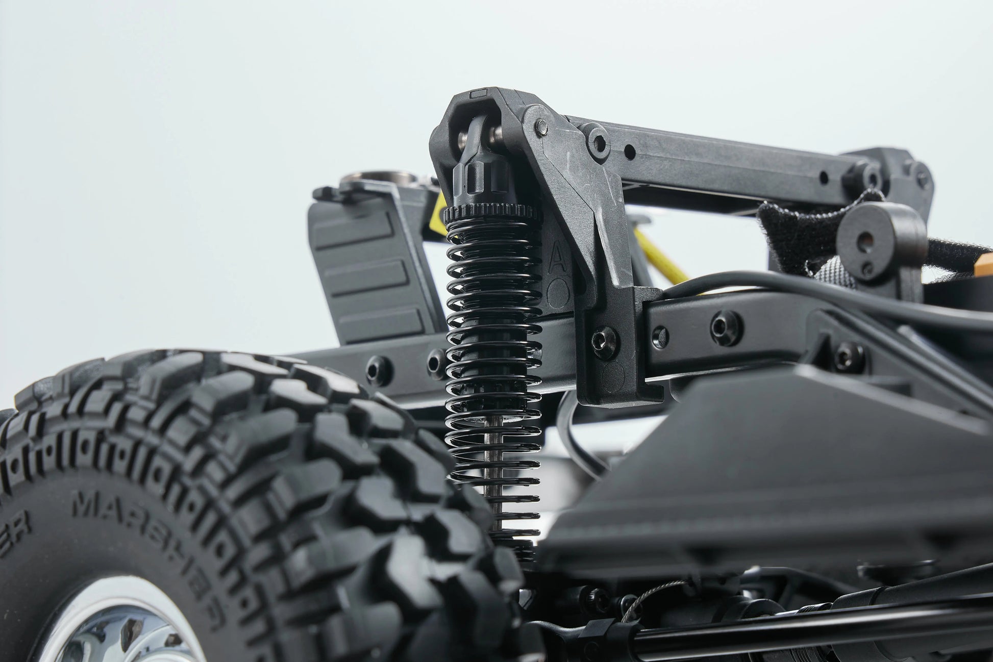 Auto a Control Remoto - 1/10 Chevrolet K5 Blazer - FMS FCX10 Negro, Naranjo o Cafe - Jugueteria del Sur