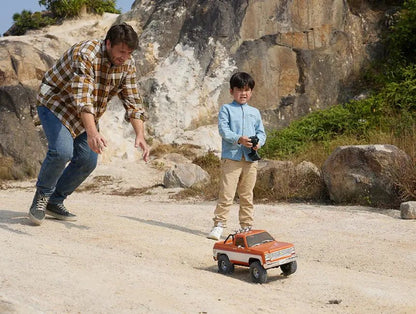 Auto a Control Remoto - 1/10 Chevrolet K5 Blazer - FMS FCX10 Negro, Naranjo o Cafe - Jugueteria del Sur