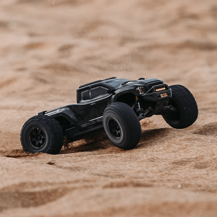 Auto a Control Remoto - 1/10 MINI Omni Terminator Carbono - Rlaarlo RZ001B-C RTR - Juguetería del Sur