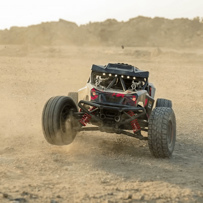 Auto a Control Remoto - 1/16 Adventurer Buggy - SCY 16106 Gris o Rojo - Jugueteria del Sur