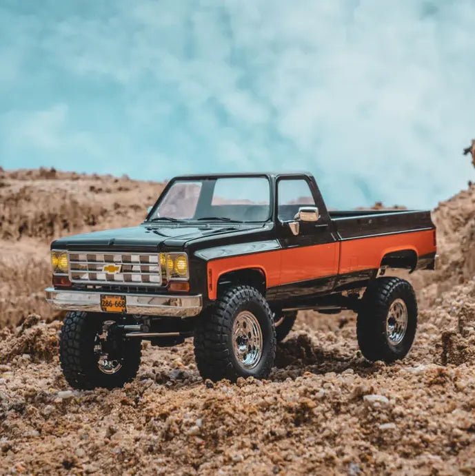 Auto a Control Remoto - 1/18 CHEVROLET K10 - FMS FCX18 Amarillo, Rojo o Negro - Jugueteria del Sur