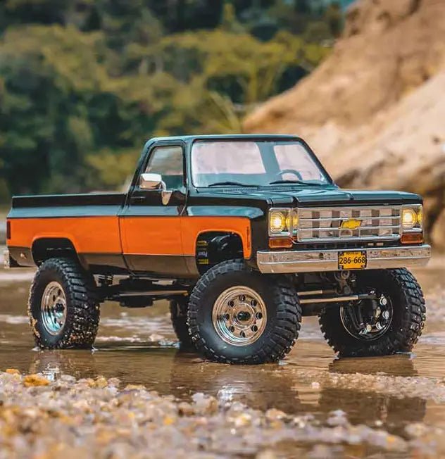 Auto a Control Remoto - 1/18 CHEVROLET K10 - FMS FCX18 Amarillo, Rojo o Negro - Jugueteria del Sur