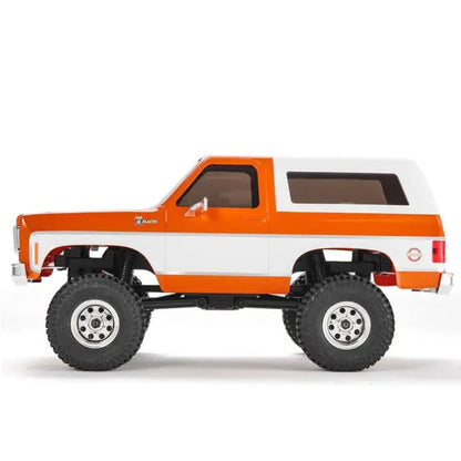 Auto a Control Remoto - 1/24 CHEVROLET K5 Blazer - FMS FCX24 Naranja, Negro o Café - Jugueteria del Sur