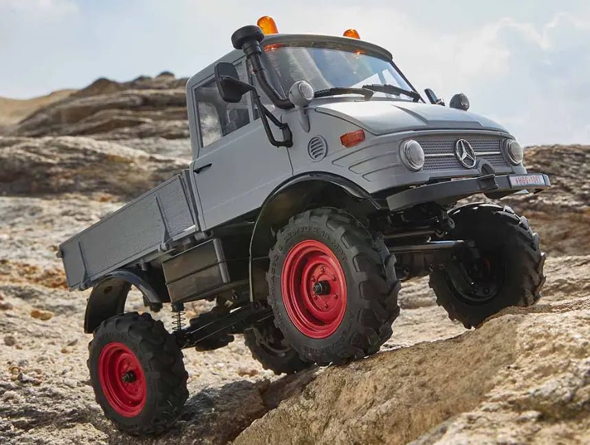 Auto a Control Remoto - 1/24 Mercedes - Benz Unimog 421 - FMS FCX24 Verde, Gris o Rojo - Jugueteria del Sur