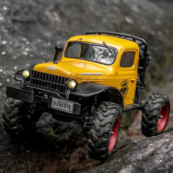 Auto a Control Remoto - 1/24 Power Wagon - FMS FCX24 Amarillo, Azul o Rojo - Jugueteria del Sur