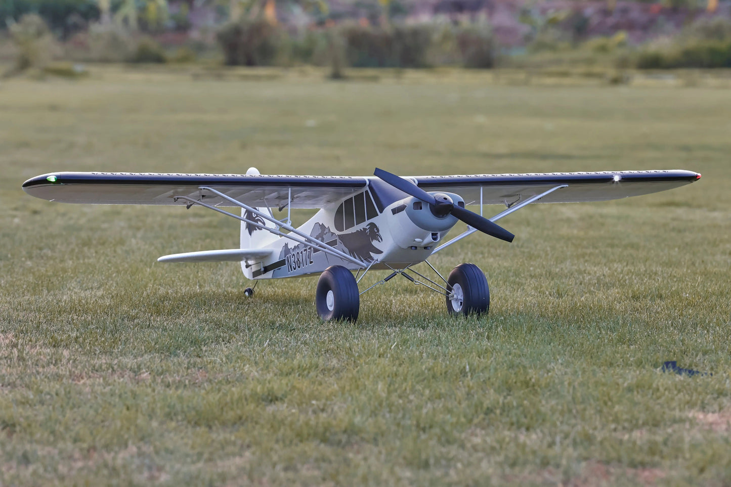 Avión a control remoto - Piper Super Cub PA - 18 de 1300 mm con Reflex V3 RTF - FMS - Jugueteria del Sur